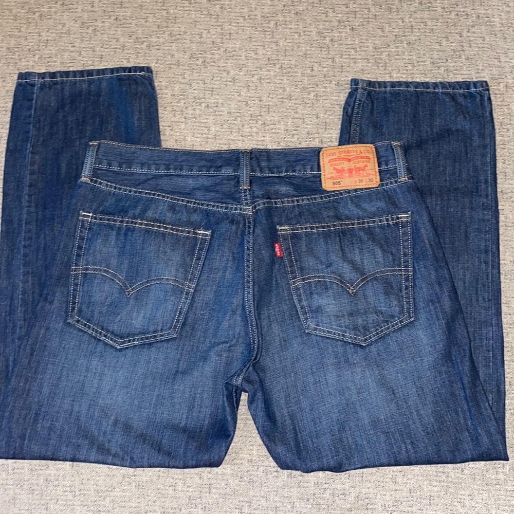 Levi’s 505 36 x 30 Straight Fit Mens Jeans